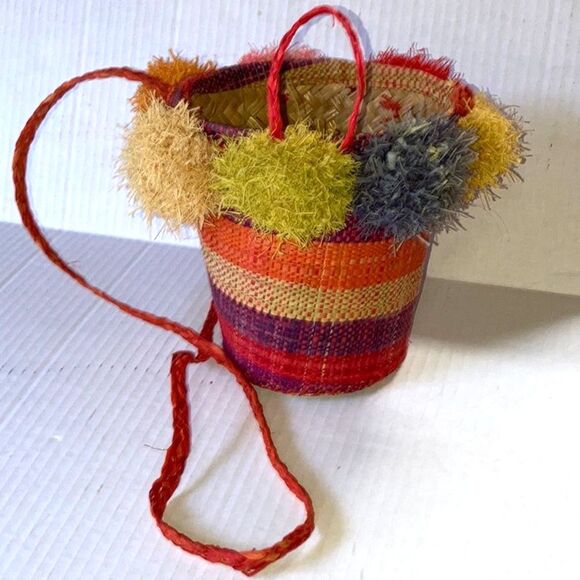 Small Bucket Crossbody Shoulder Woven Mini Bag Button Closure 5 x 6 x 4 inches - Picture 6 of 10